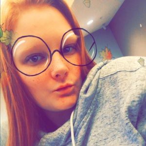 Meet your Posher, Abby